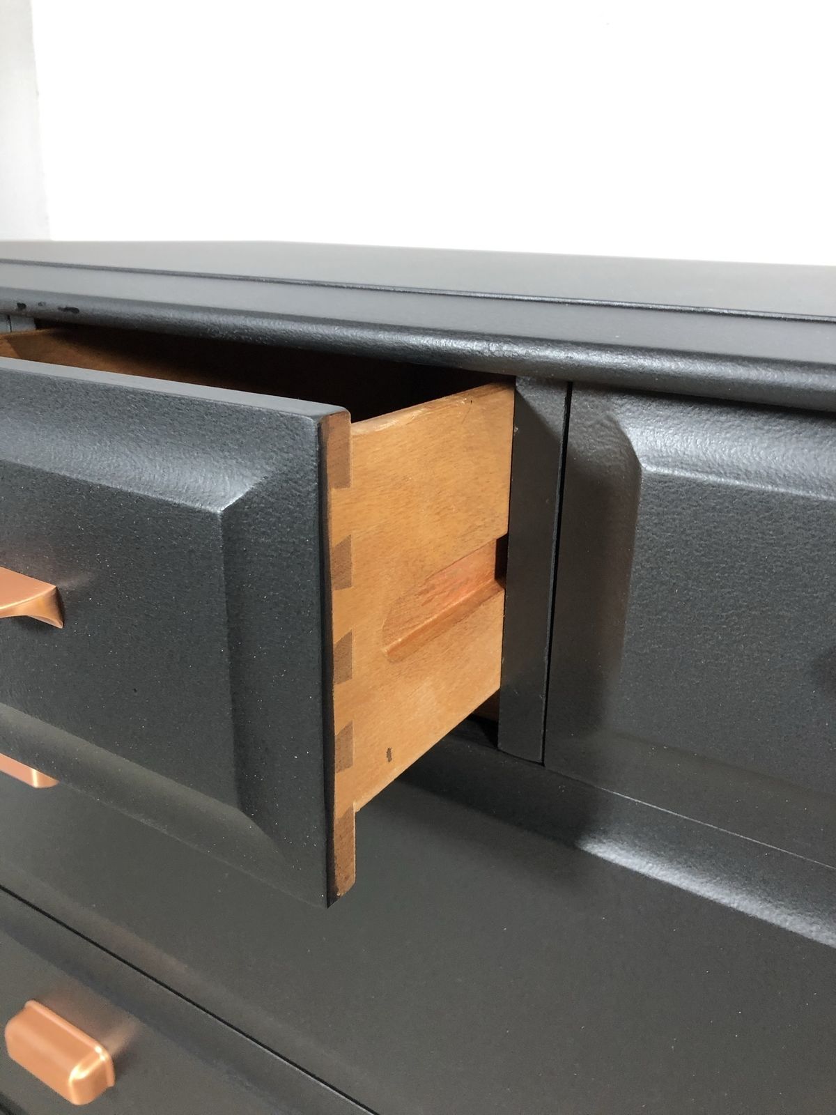 Stag Minstrel Chest Of 4 Over 2 Drawers Painted Black photo vintage