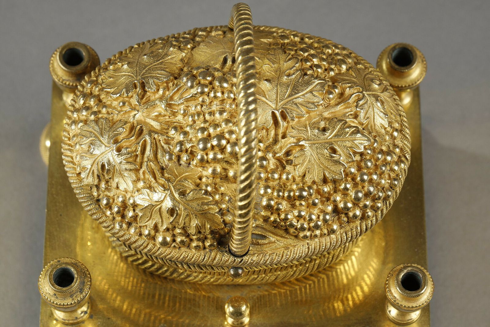 photo vinterior Gilt Bronze Inkwell Forming A Basket Of Grapes