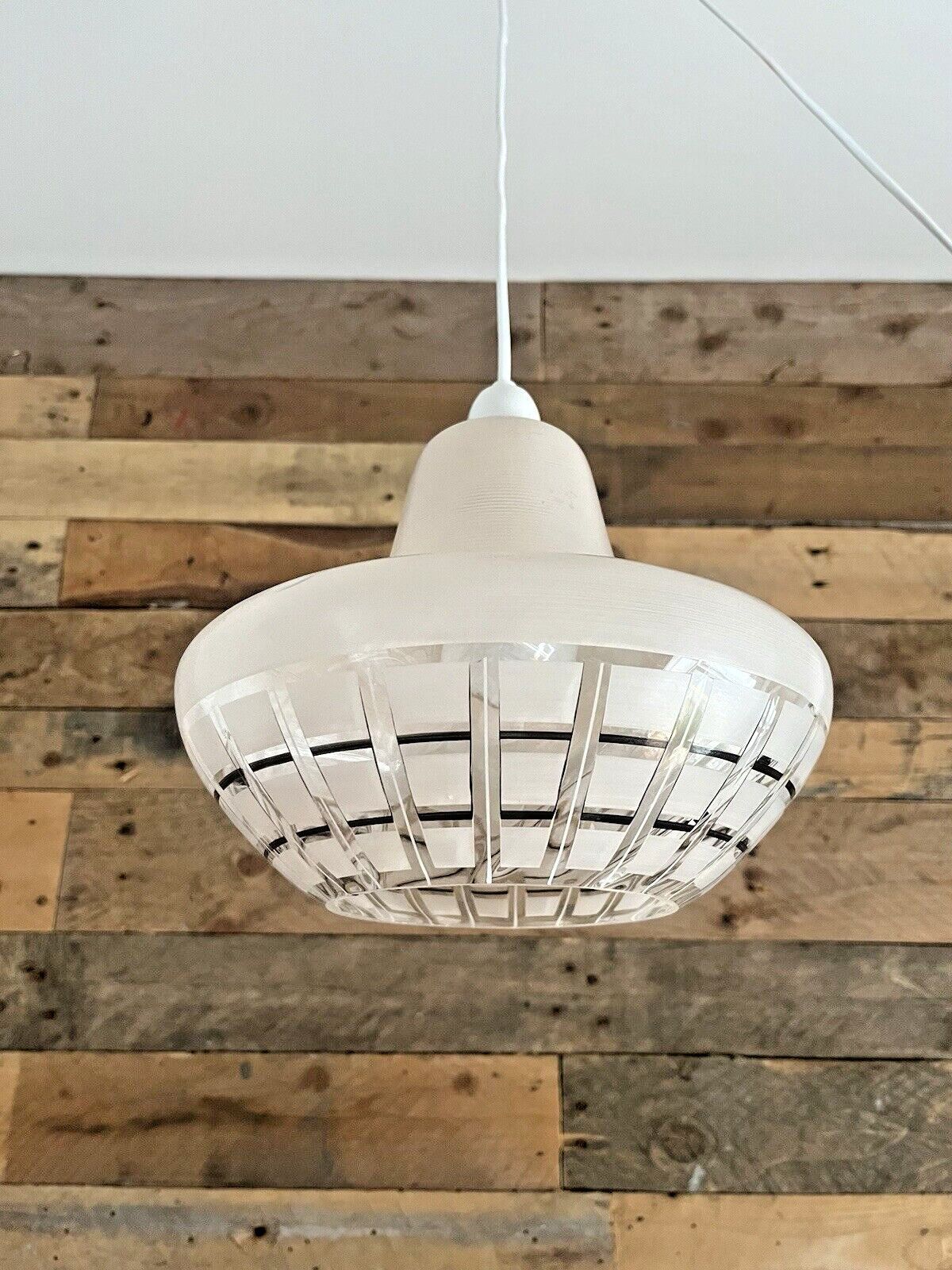 photo vinterior Vintage 1950's Mid Century Glass Ufo Space Age 60's Ceiling Light Lamp Shade 70s