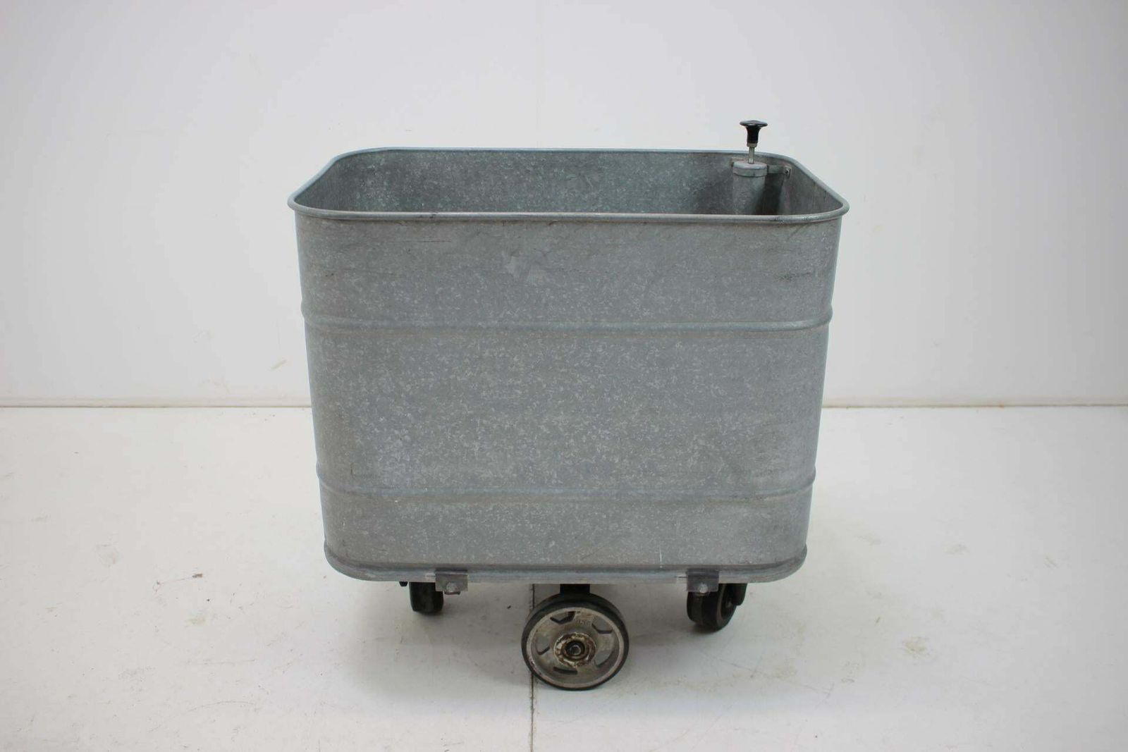 photo vintage Vintage Industrial Cart By Kovo Bzenec, 1950's, Czechoslovakia