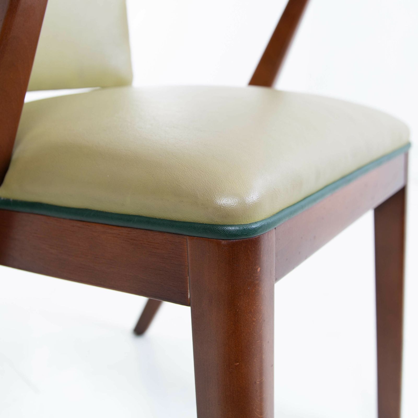 photo vintage Mid Century Chair Hunter And Smallpage We Have 4 Left
