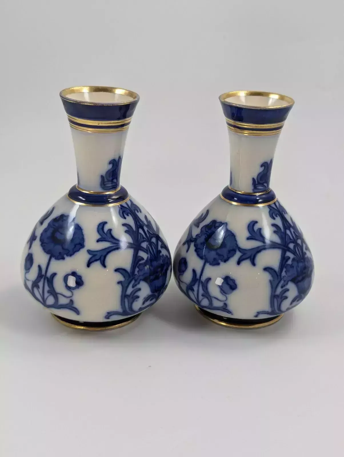 A Pair Of Moorcroft Macintyre Aurelian Small Vases, Late 19th Century photo vinterior