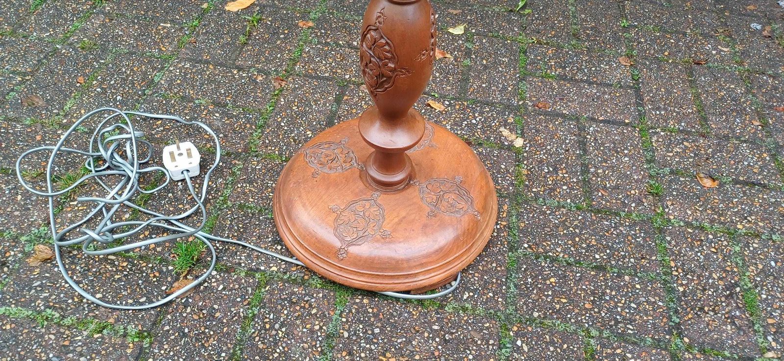 Superb Vintage Mid 20th Century Carved Oriental Style Standard Lamp photo 275.0