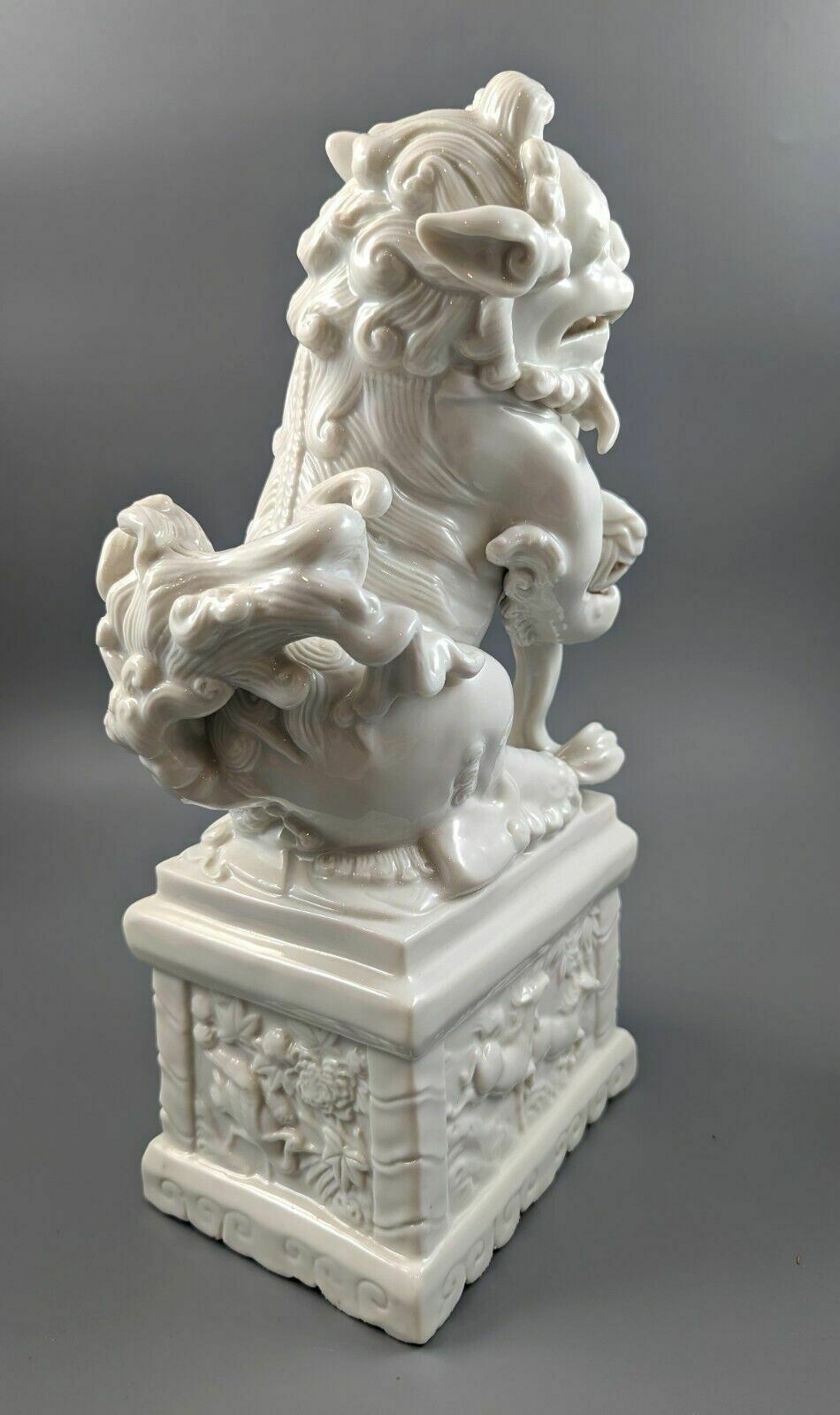 Antique Chinese Porcelain Blanc De Chine Foo Dog photo vinterior