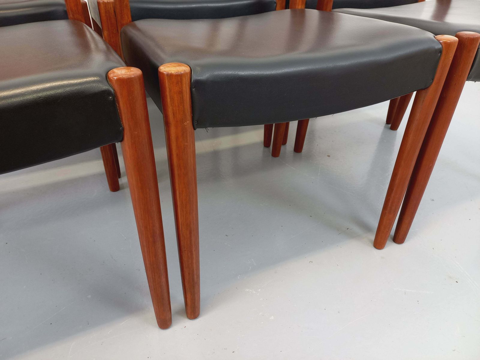 photo for sale 6 chaises Fristho Franeker en teck