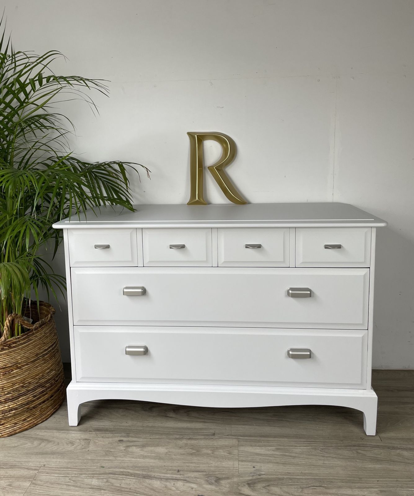 Stag Minstrel Chest Of 4 Over 2 Drawers Painted Grey