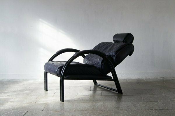 Vintage Italian Lounge Chair In Leather photo 1687.0
