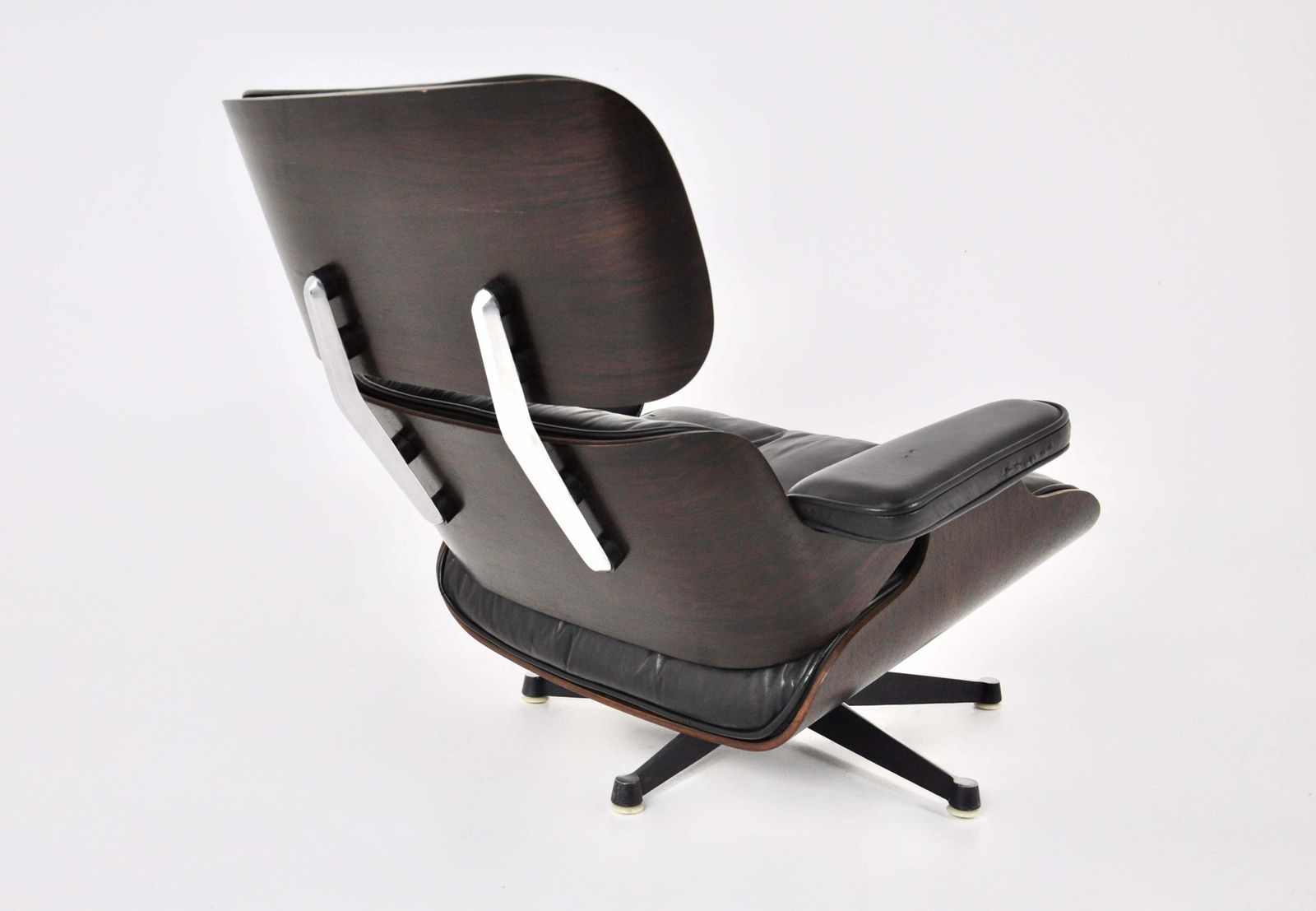 photo for sale Lounge Chair By Charles & Ray Eames For Icf, 1970s