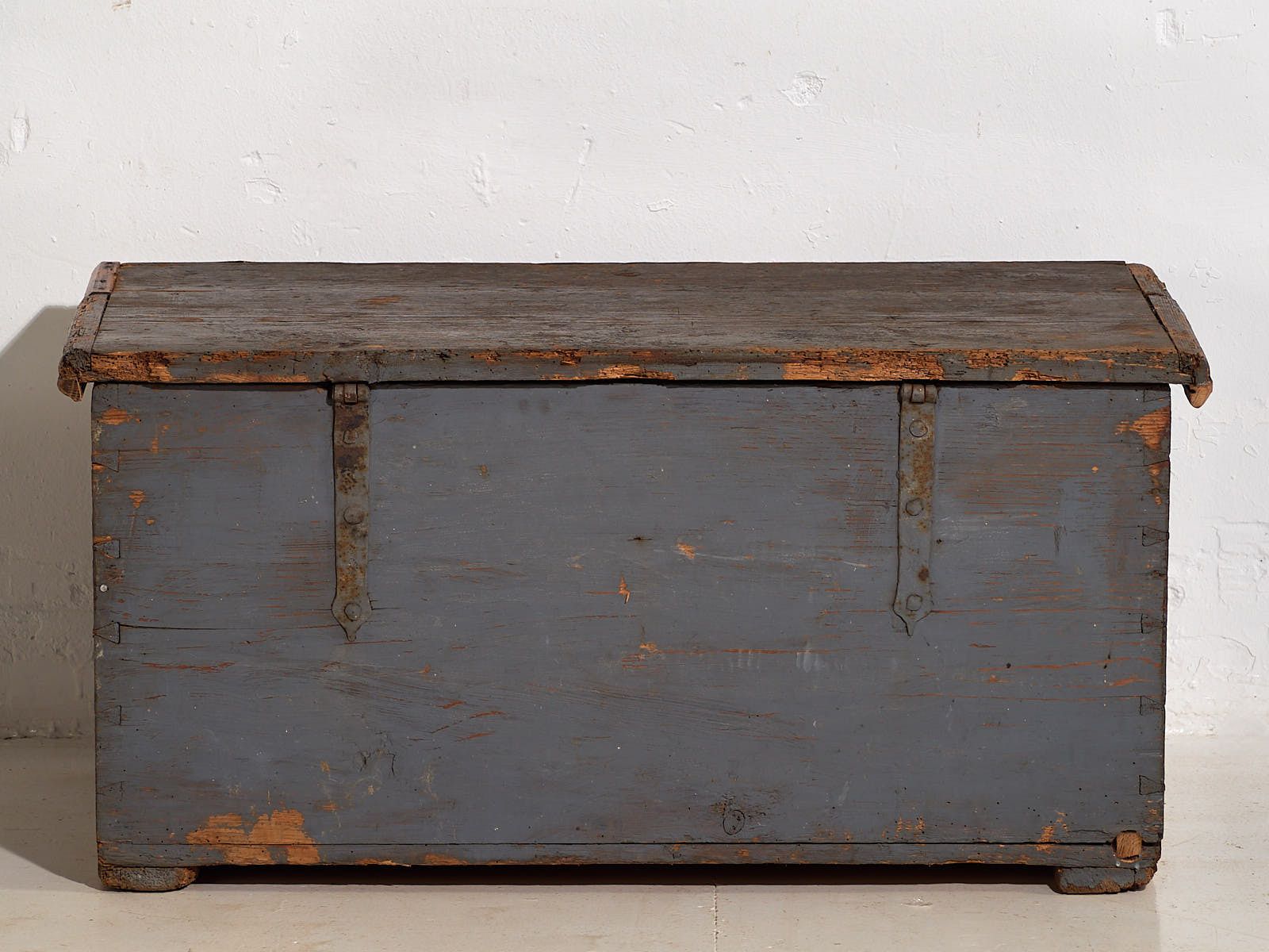 Antique Trunk With Pearl Gray Patina (C.1900) #28 photo for sale