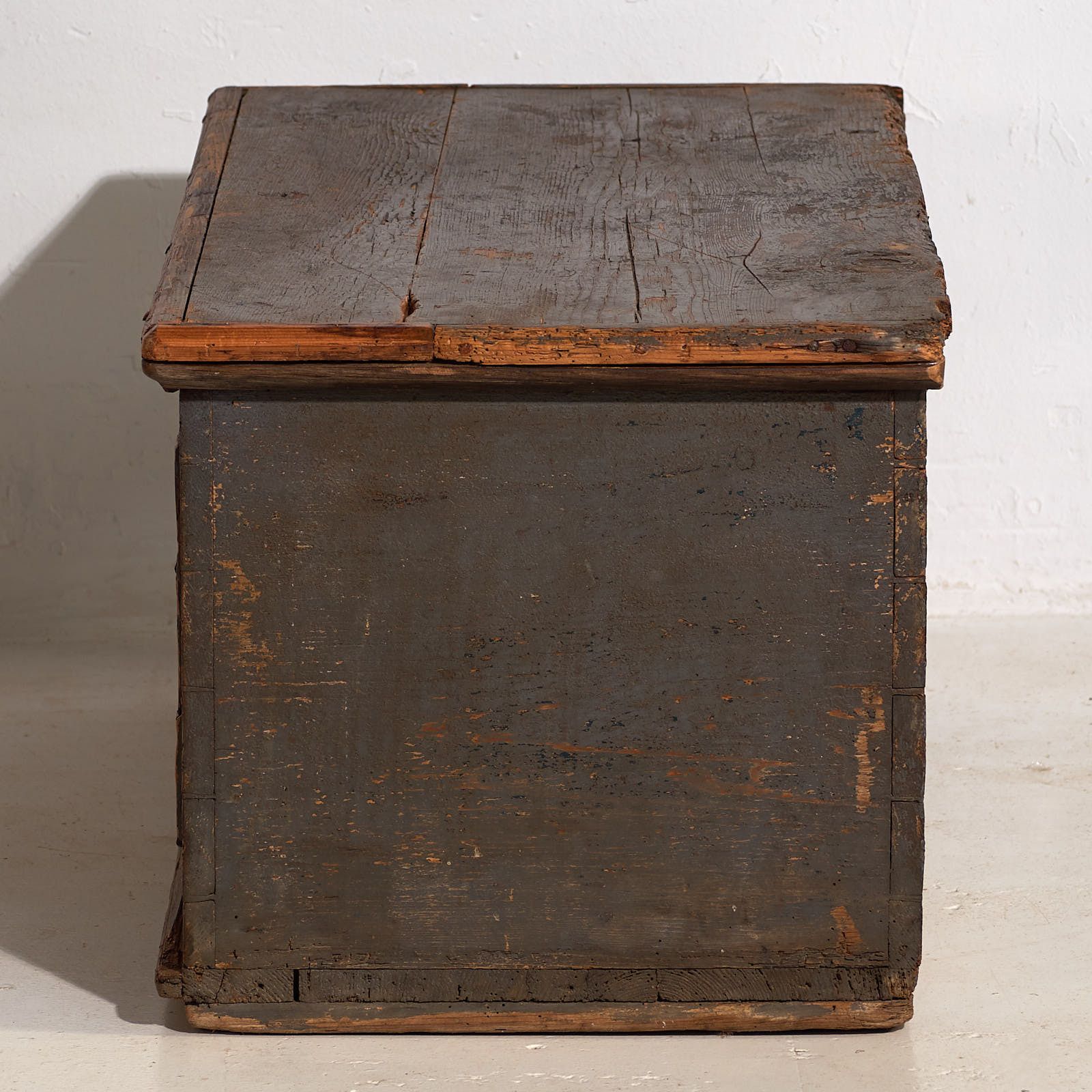 Antique Trunk With Pearl Gray Patina (C.1900) #28 photo Furniture