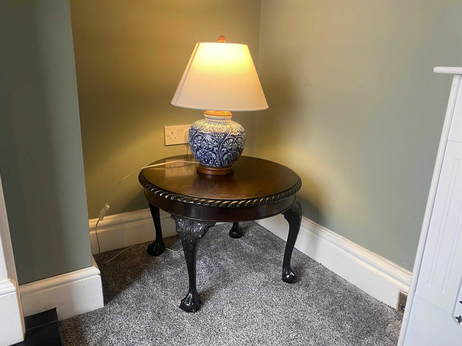 Vintage Solid Wood Mid Century Side Table / Coffee Table / Plant Stand / Pot Stand / Pedestal Table photo vinterior