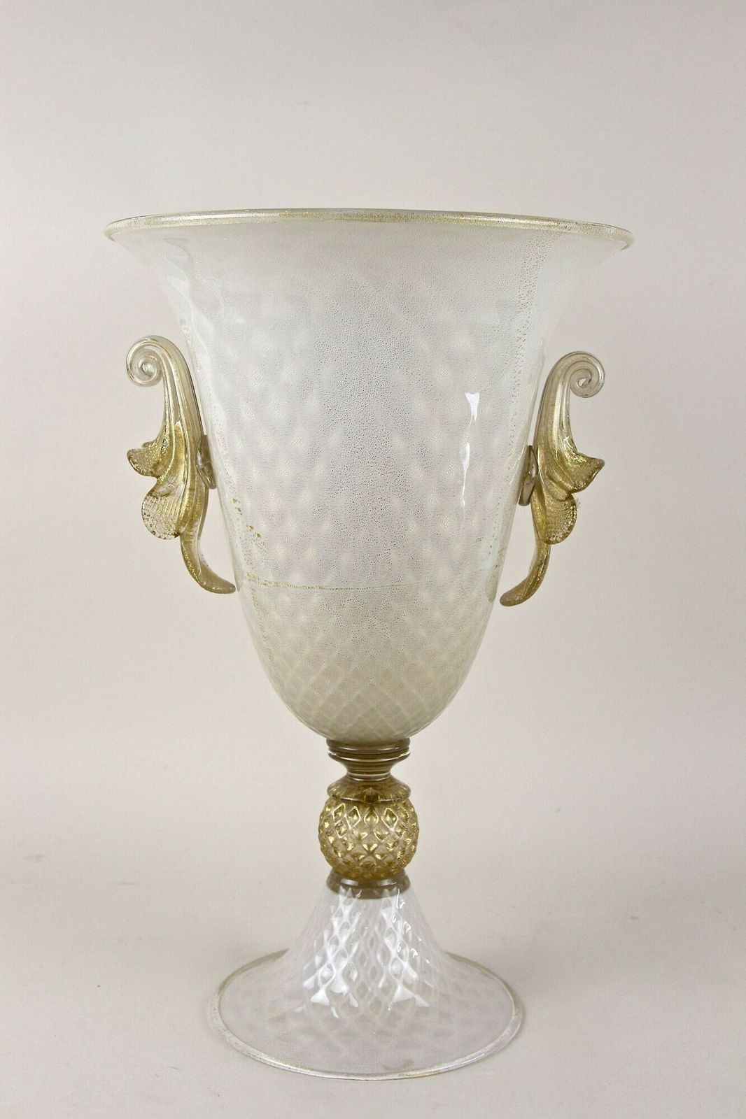 Beige/ Golden Murano Glass Urn Vase With 24 K Gold Flakes By Gabbiani, Italy photo vintage