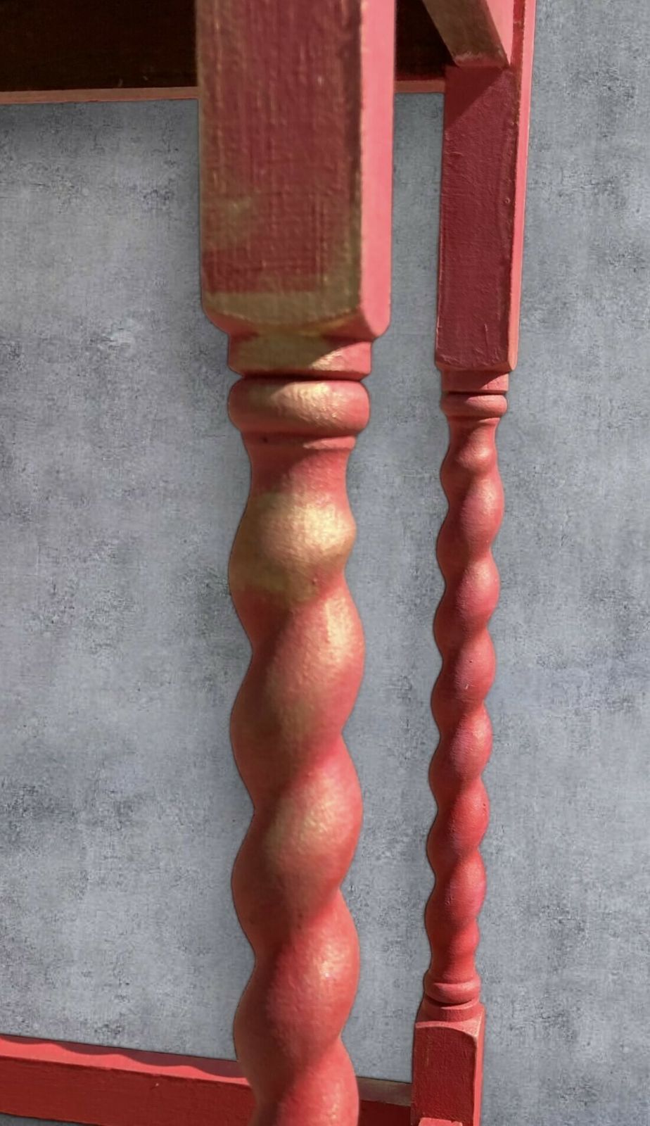 photo furniture Upcycled Barley Leg Side Table In Hot Ombre Pink