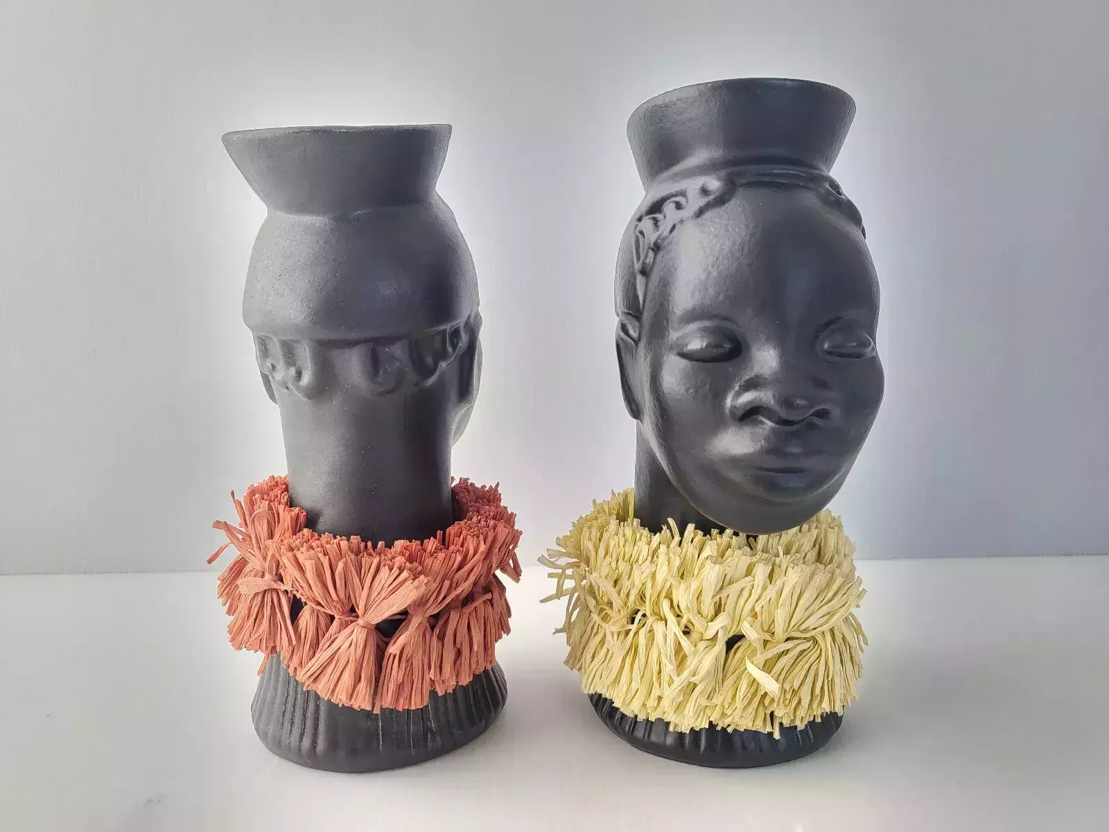 photo furniture Pair Of Vintage 1950's Africanist Vases Black Ceramic & Straw 50s Rockabilly