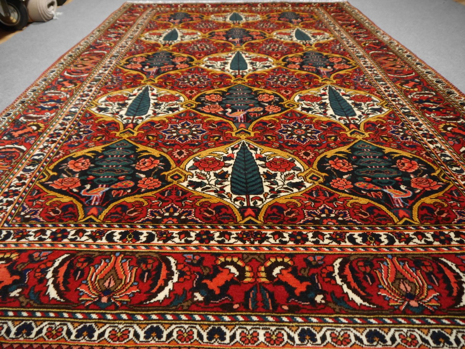 Bakhtiar Vintage Rug 8.5 X 5.2 Ft / 260 X 160 Cm photo for sale