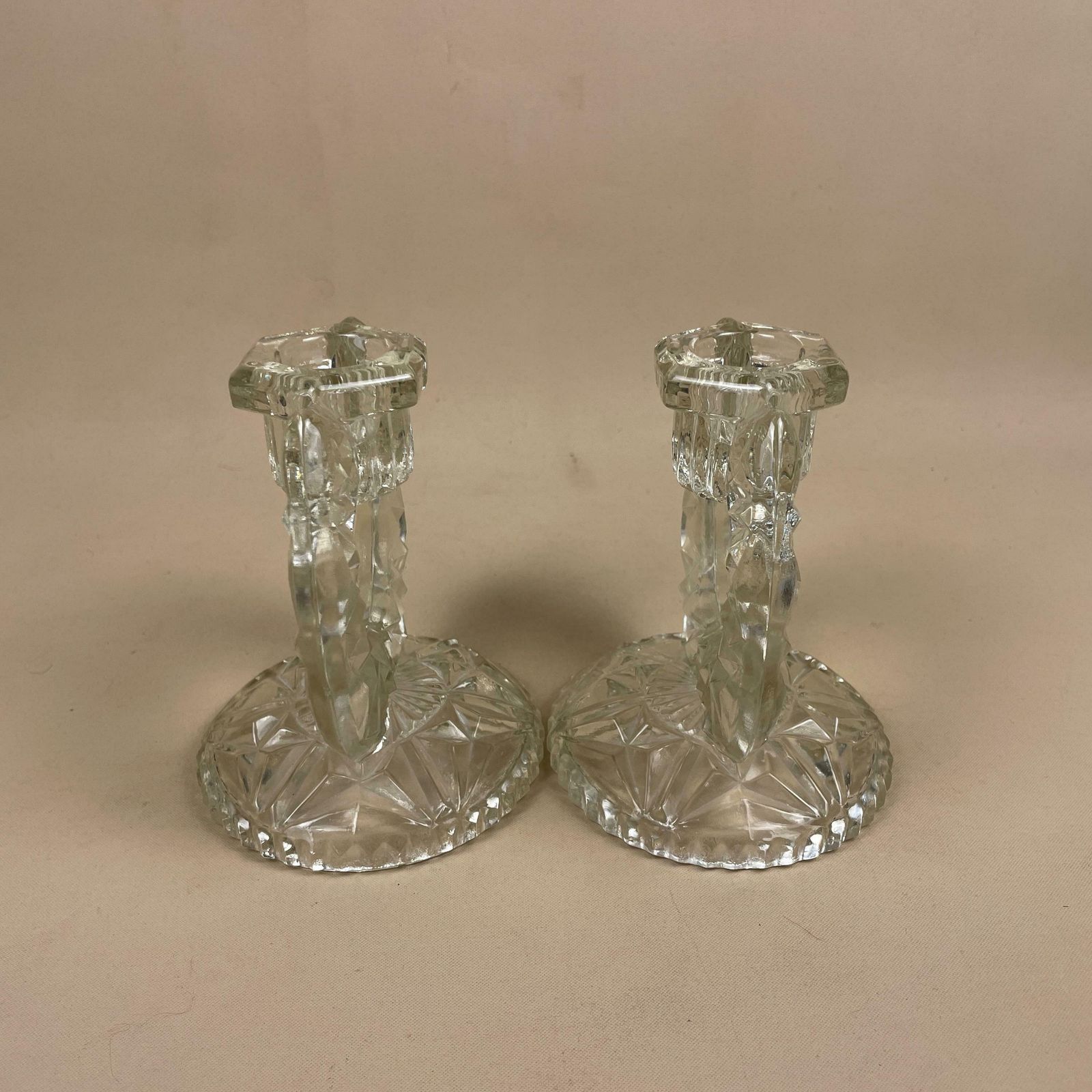 Vintage Pair Of Matching Clear Glass Candlestick Candle Stick Holder Lights Vintage Taper Dinner Candlesticks Chandelier Round Base Retro photo buy