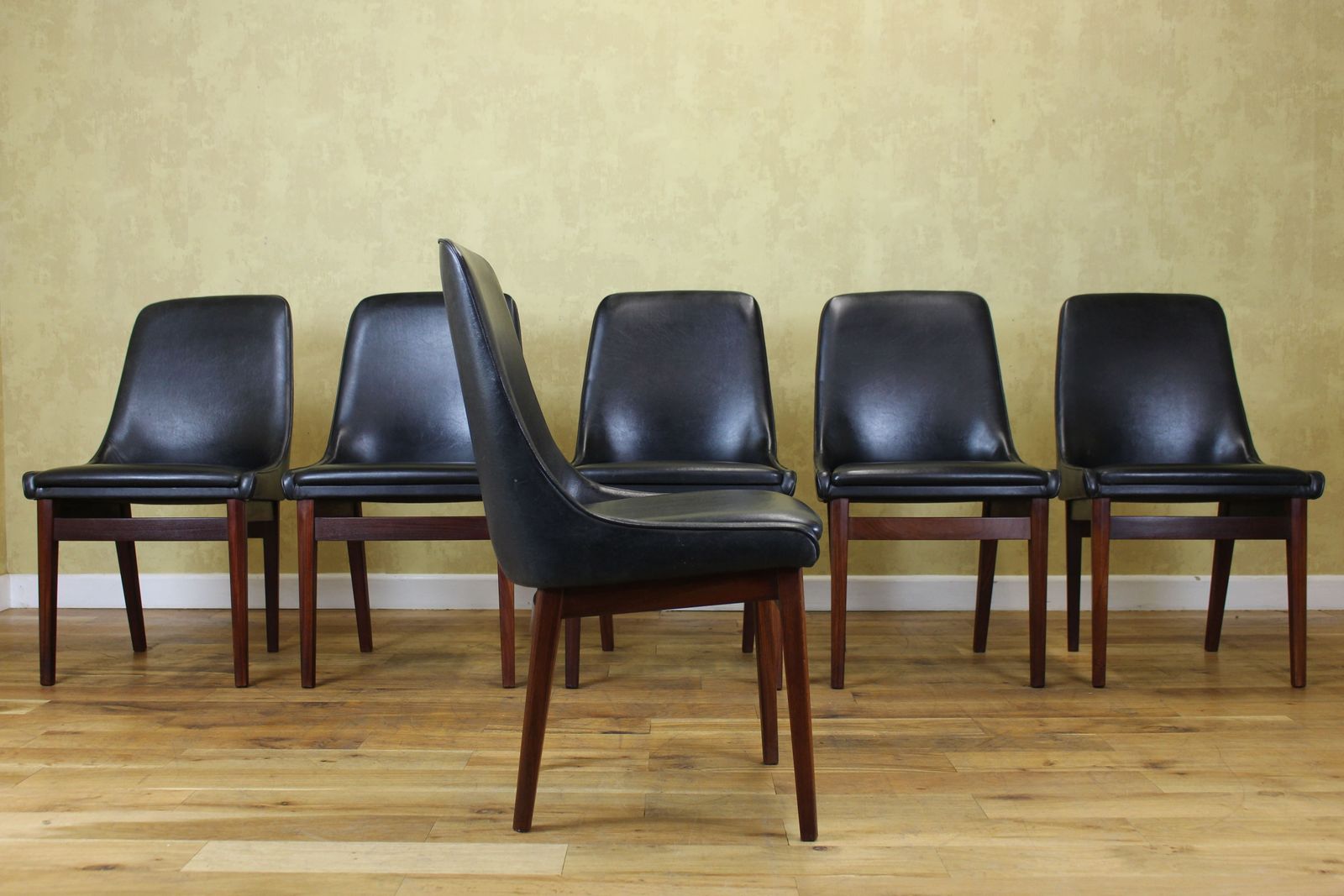 675.0 Set Of 6 Gimson And Slater Dining Chairs photo