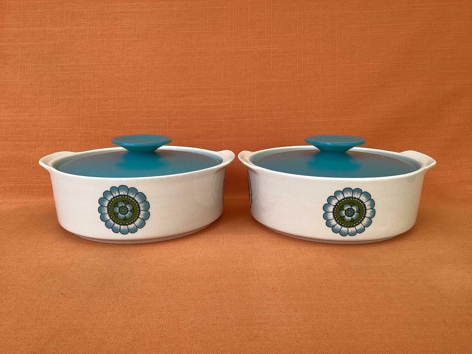1970s J&G Meakin Capri Tureens (Sold As A Pair), Meakin Capri Vegetable Dishes, Retro Meakin Serving Dishes, Retro Meakin Capri Lidded Dish photo for sale