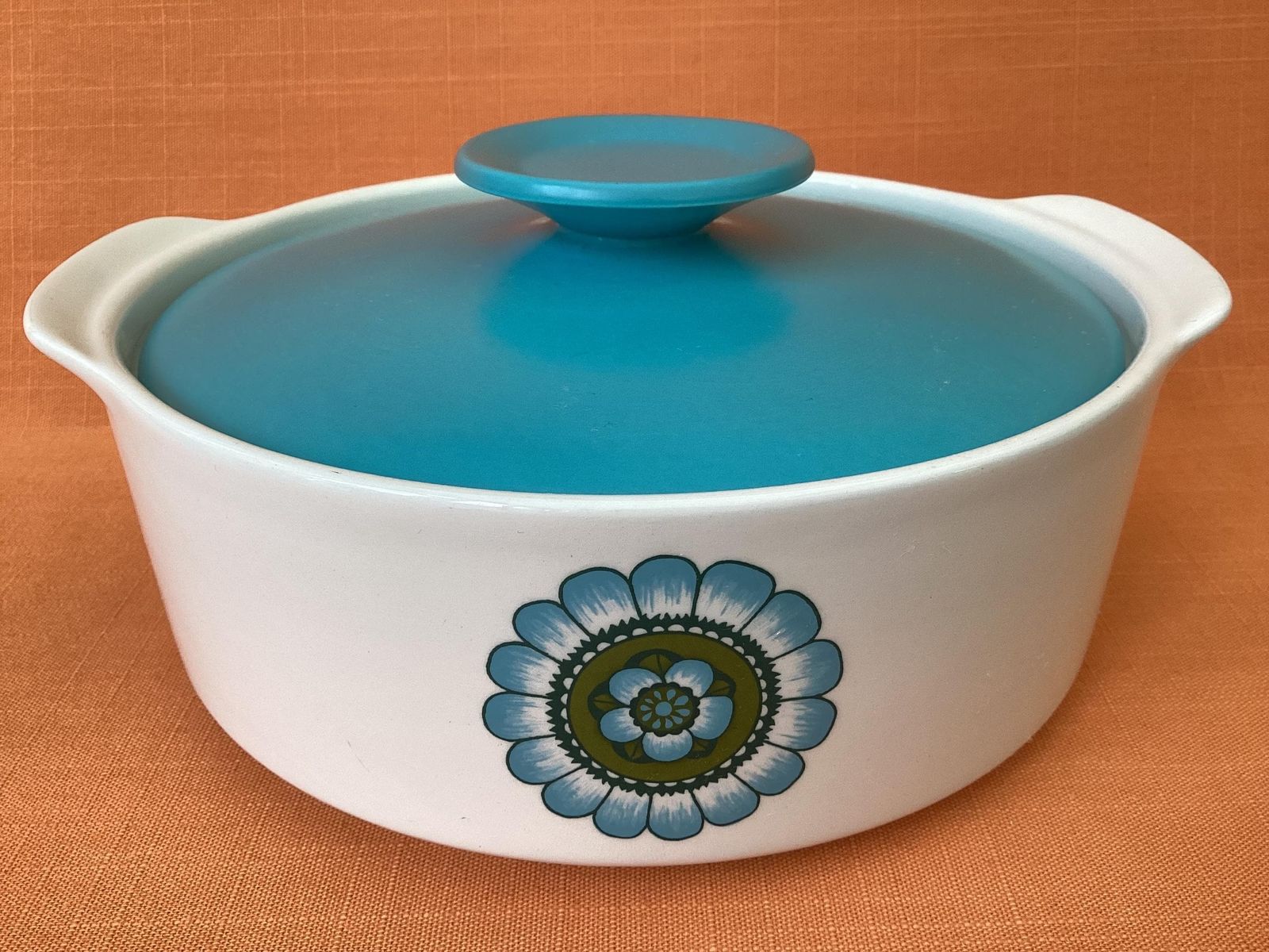 1970s J&G Meakin Capri Tureens (Sold As A Pair), Meakin Capri Vegetable Dishes, Retro Meakin Serving Dishes, Retro Meakin Capri Lidded Dish photo 65.0