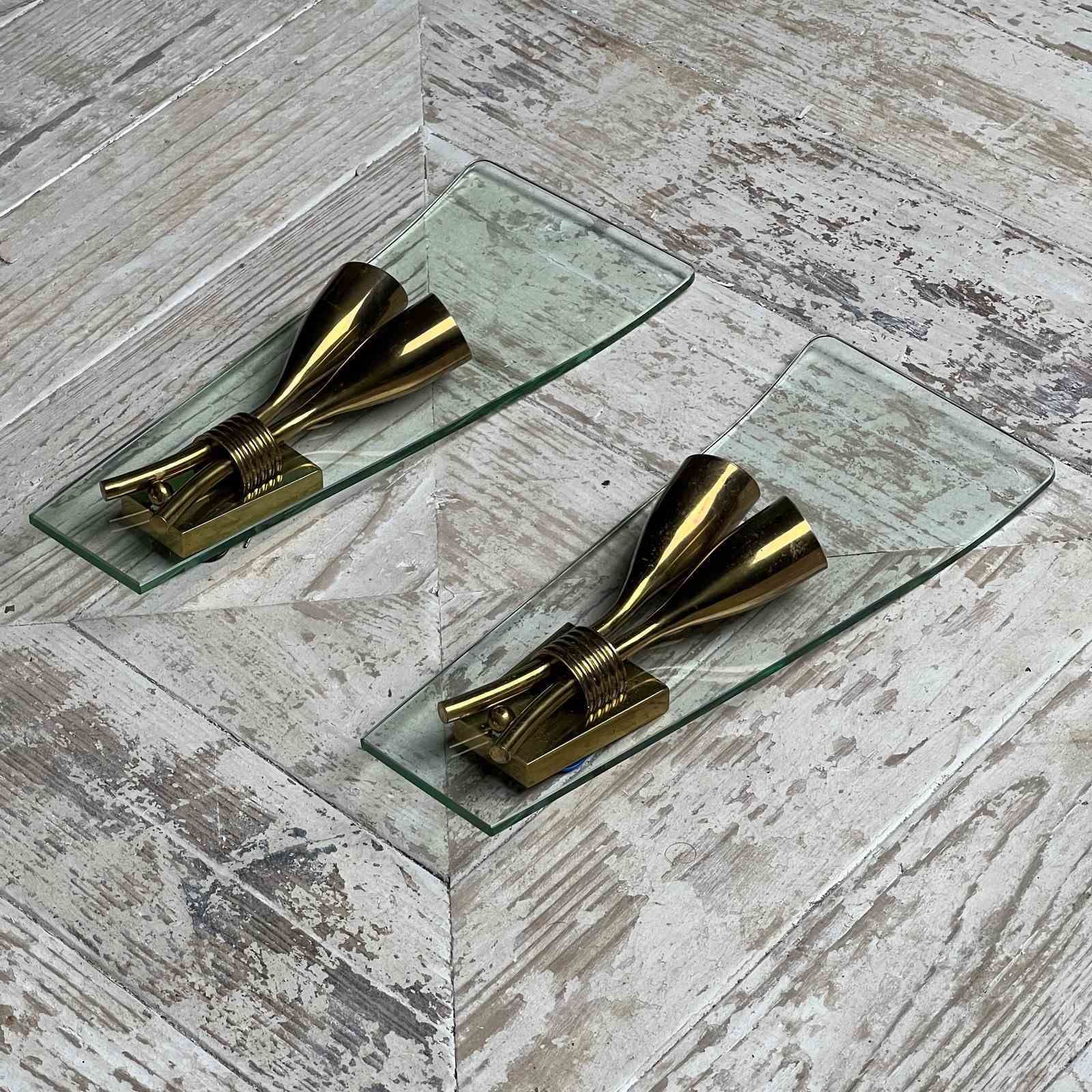 Pair Of 1950s Italian Mid Century Modern Curved Glass Wall Light Sconces photo 545.0
