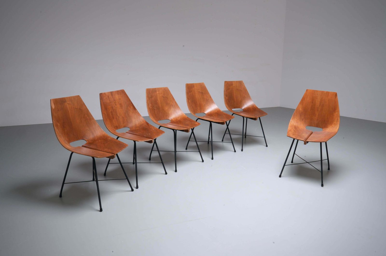 Set Van 6 Eetkamerstoelen Van Carlo Ratti In Multiplex En Metaal, Italië, 1954 photo furniture