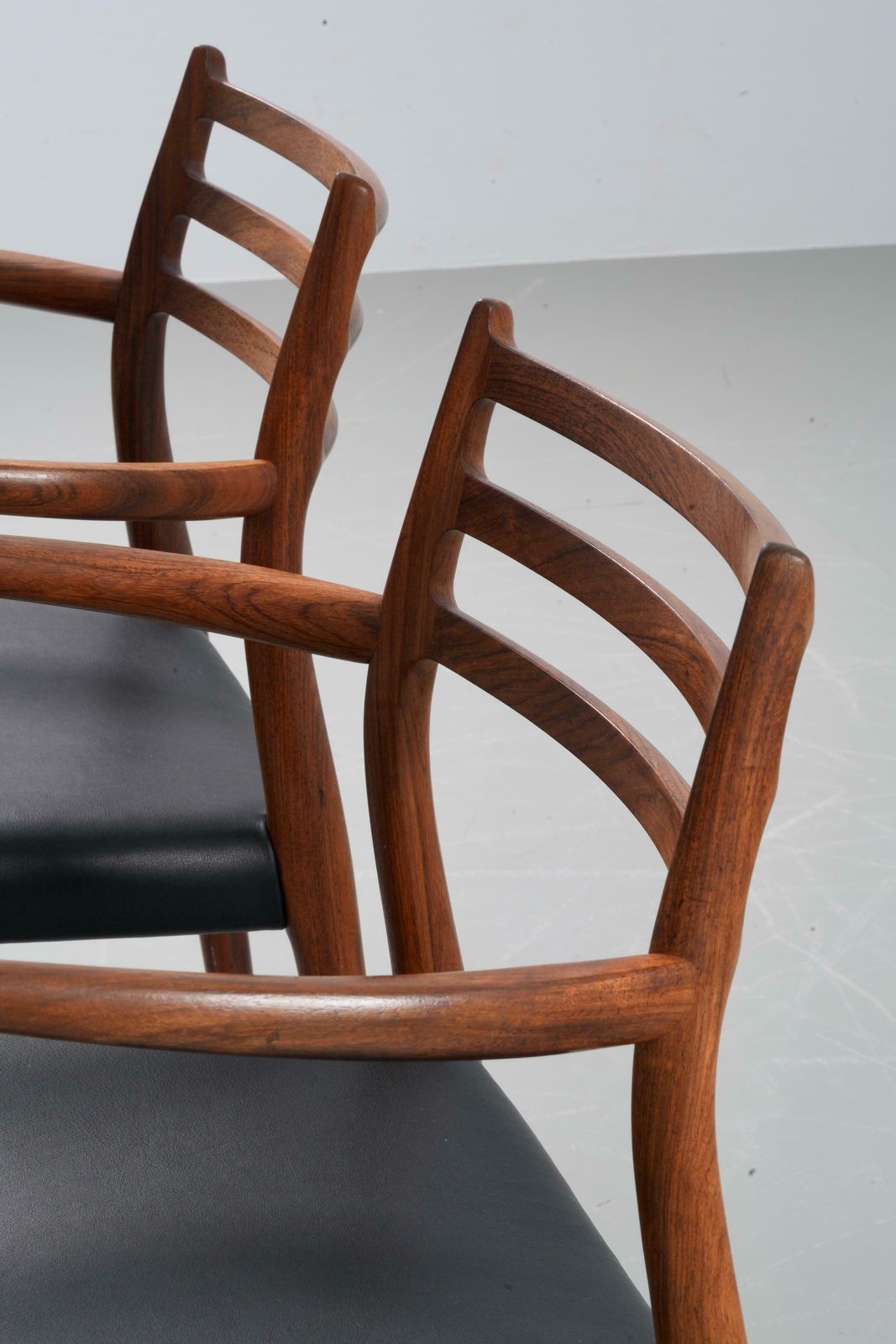 Niels Otto Mølller Set Of Two Chair 62 In Rosewood And Leather, Denmark, 1960's photo vinterior