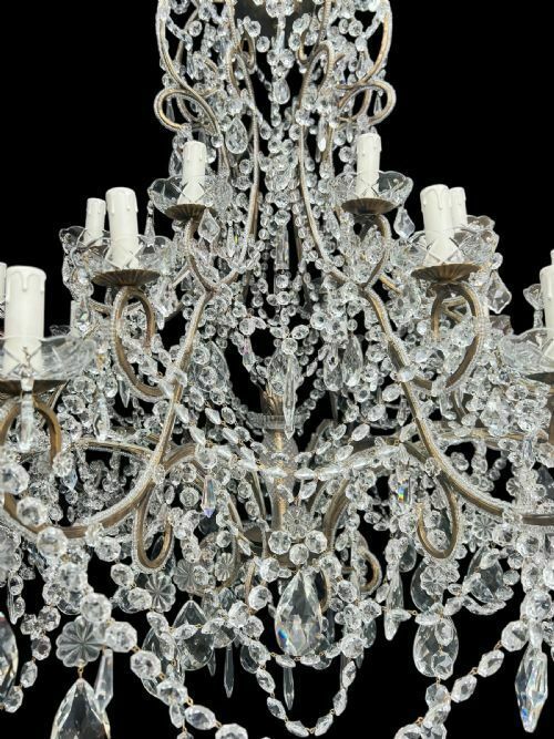 A Very Large 24 Light Florentine Beaded Gilt Antique Chandelier photo 9800.0