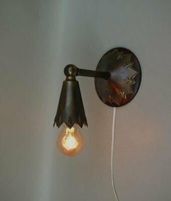 photo vintage Art Nouveau Brass Wall Lights In The Style Of Dagobert Peche, Austria, 1890s, Set Of 2