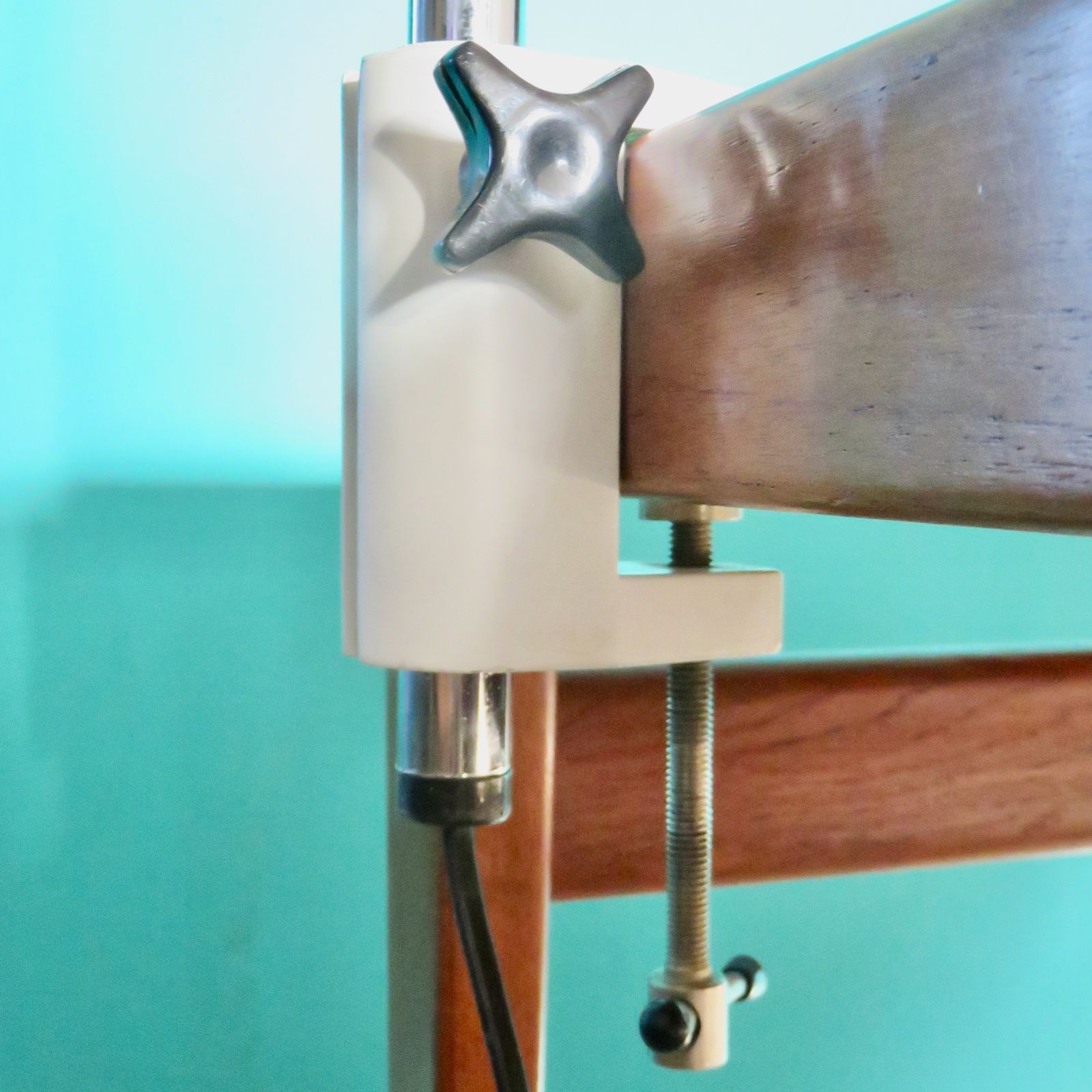 photo furniture Falkenbergs Belysning "Delux" Tall Desk Lamp With Articulated Arm