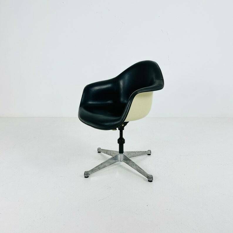 Fiberglass Swivel Chairs By Ray & Charles Eames For Herman Miller, 1960s
