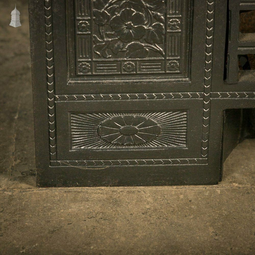 Aesthetics Fire Surround, Cast Iron photo vinterior