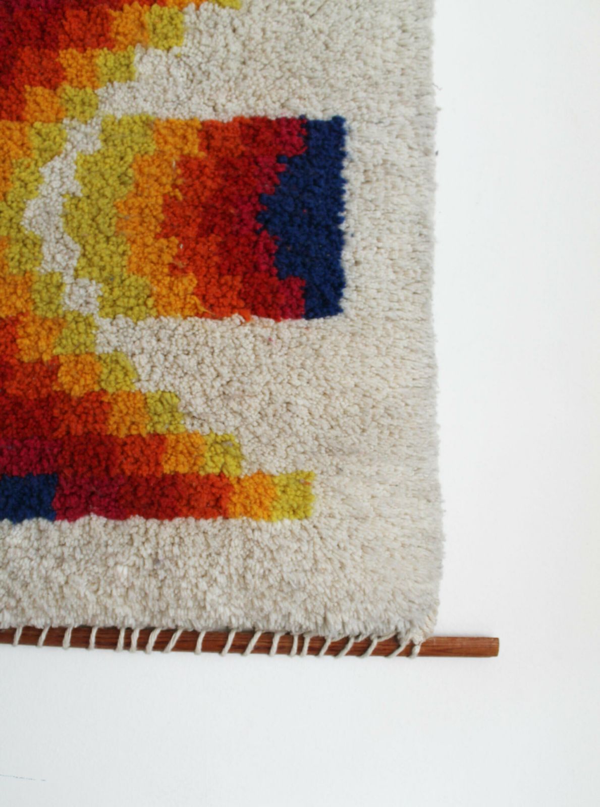 1960's Mid Century Decorative Wall Rug photo buy