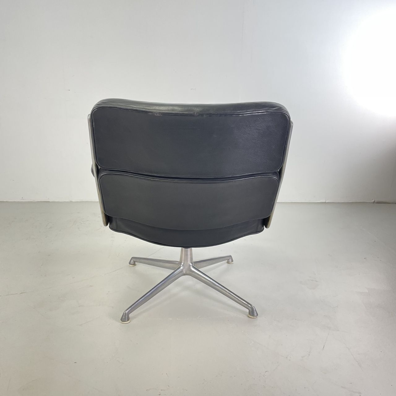 Charles Eames Herman Miller Time Life Lobby Chair In Black Leather photo furniture