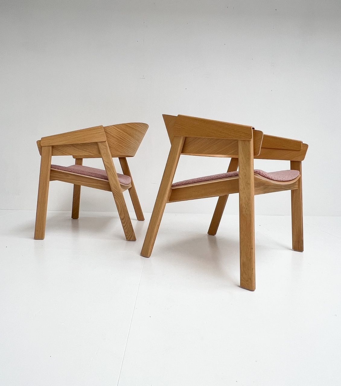 Set Of 2 Muuto Cover Lounge Chair By Thomas Bentzen, After 2000 photo Furniture