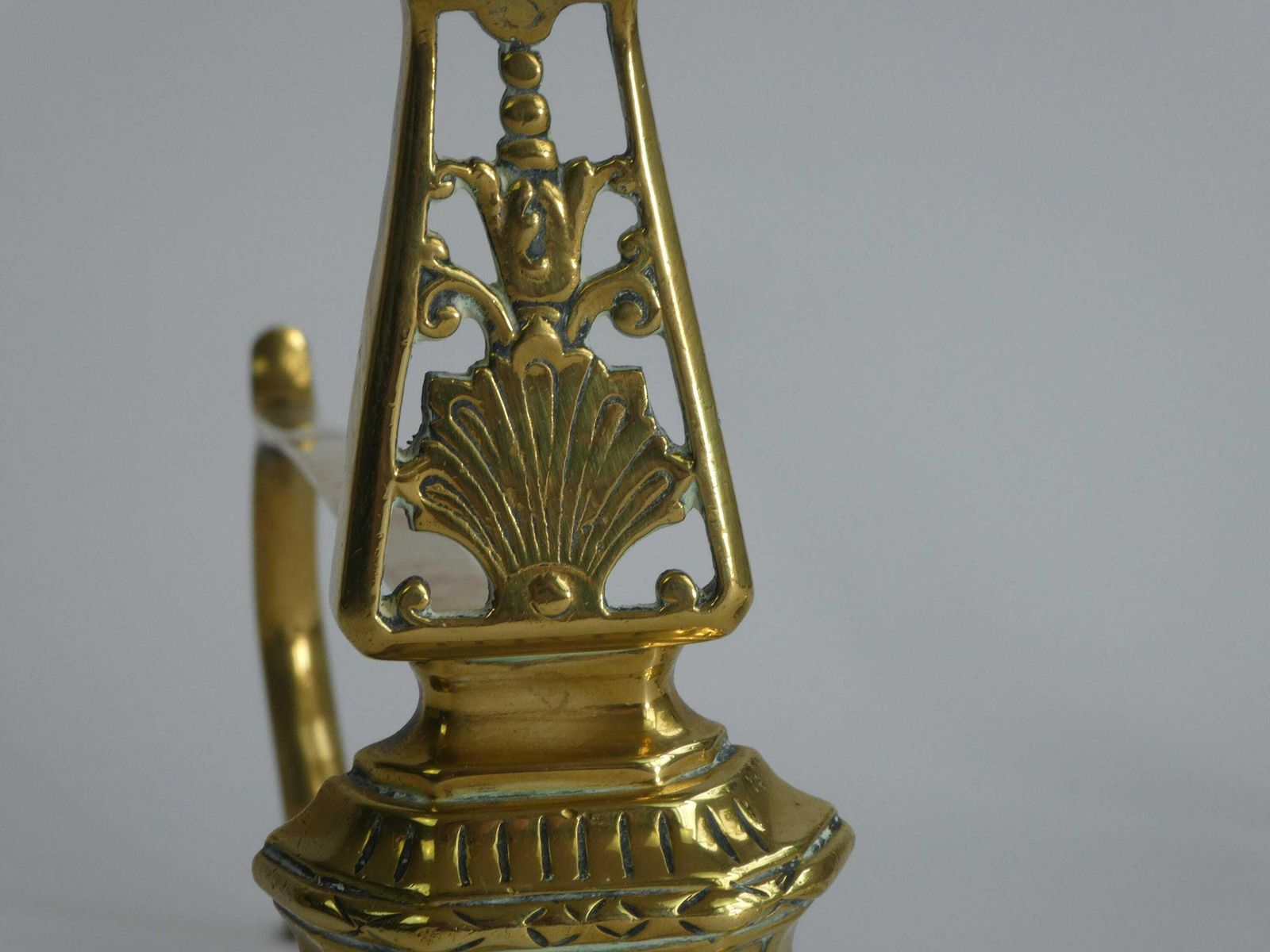 Beautiful Antique Set Of Brass Andirons, Ornate Golden Fireplace Blocks, Hollywood Regency Decor photo vinterior