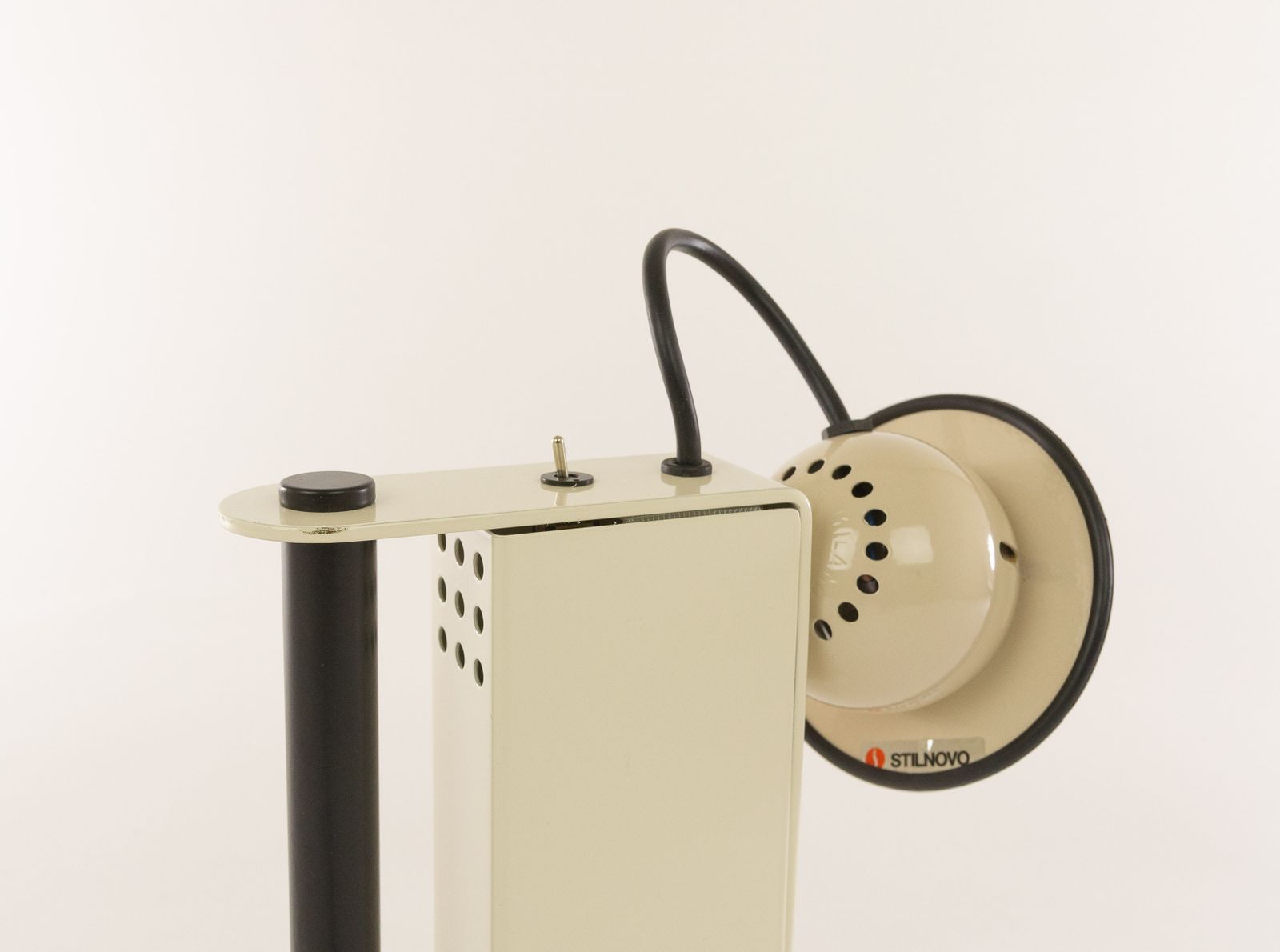 White Minibox By Gae Aulenti & Piero Castiglioni For Stilnovo, 1980s photo 980.0