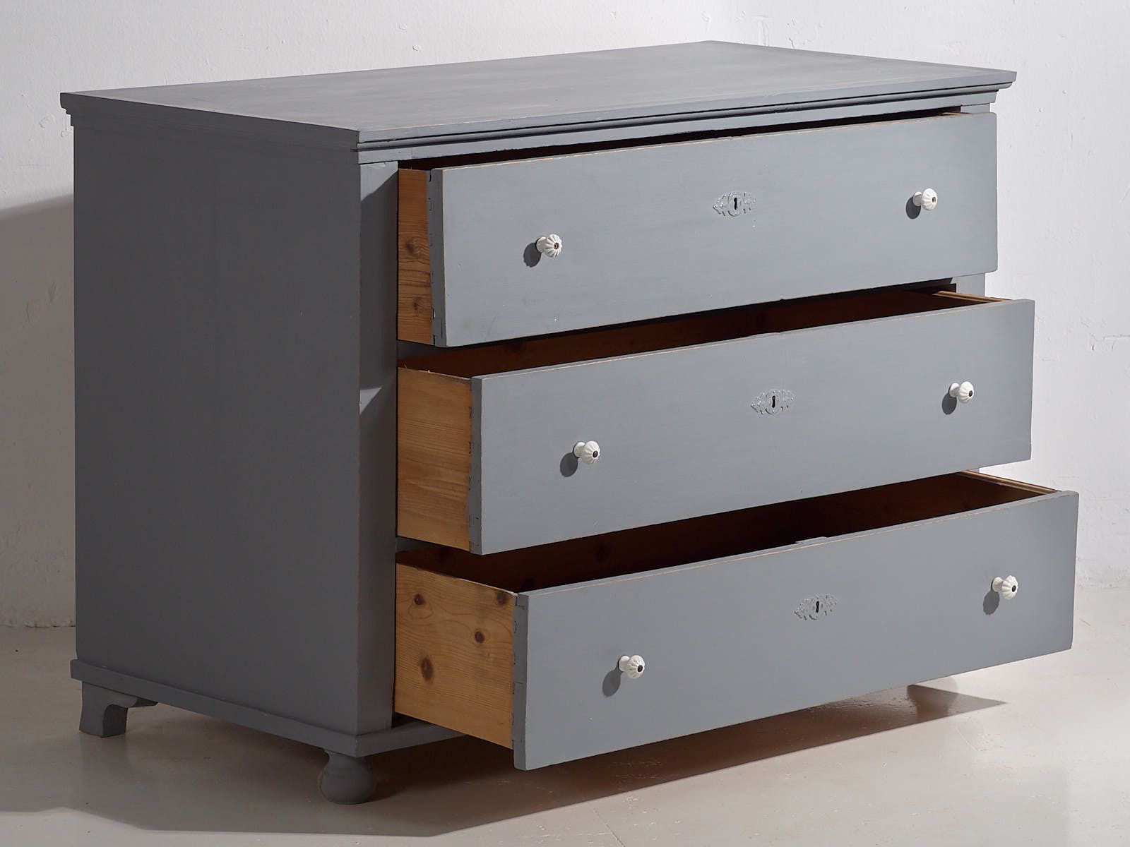 photo for sale Antique Bedroom Chest Of Drawers (C.1920) #13
