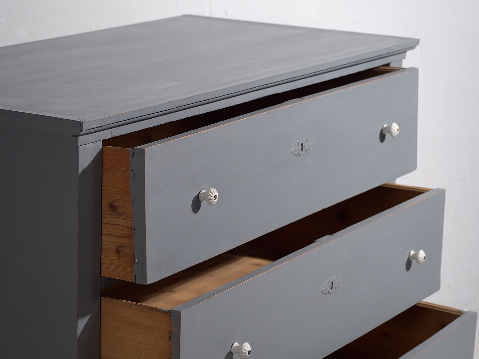 Furniture Antique Bedroom Chest Of Drawers (C.1920) #13 photo