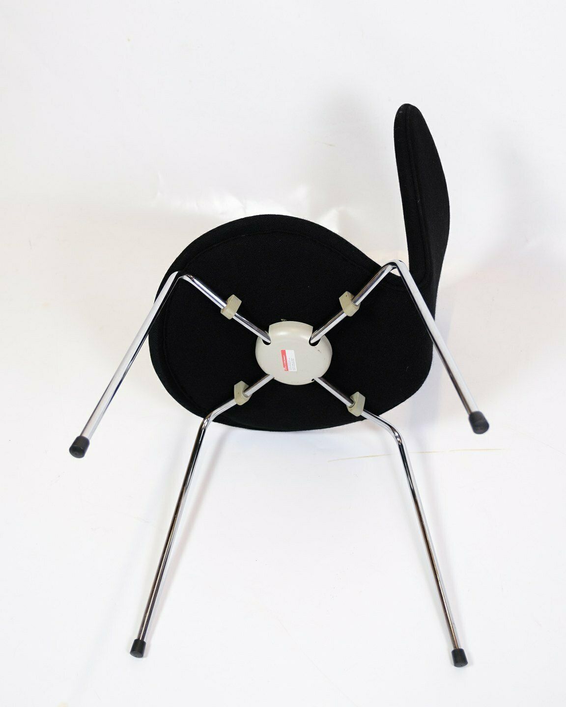 Set Of 4 Seven Chair Model 3107 Original Upholstered In Black Fabric By Arne Jacobsen For Fritz Hansen photo vintage
