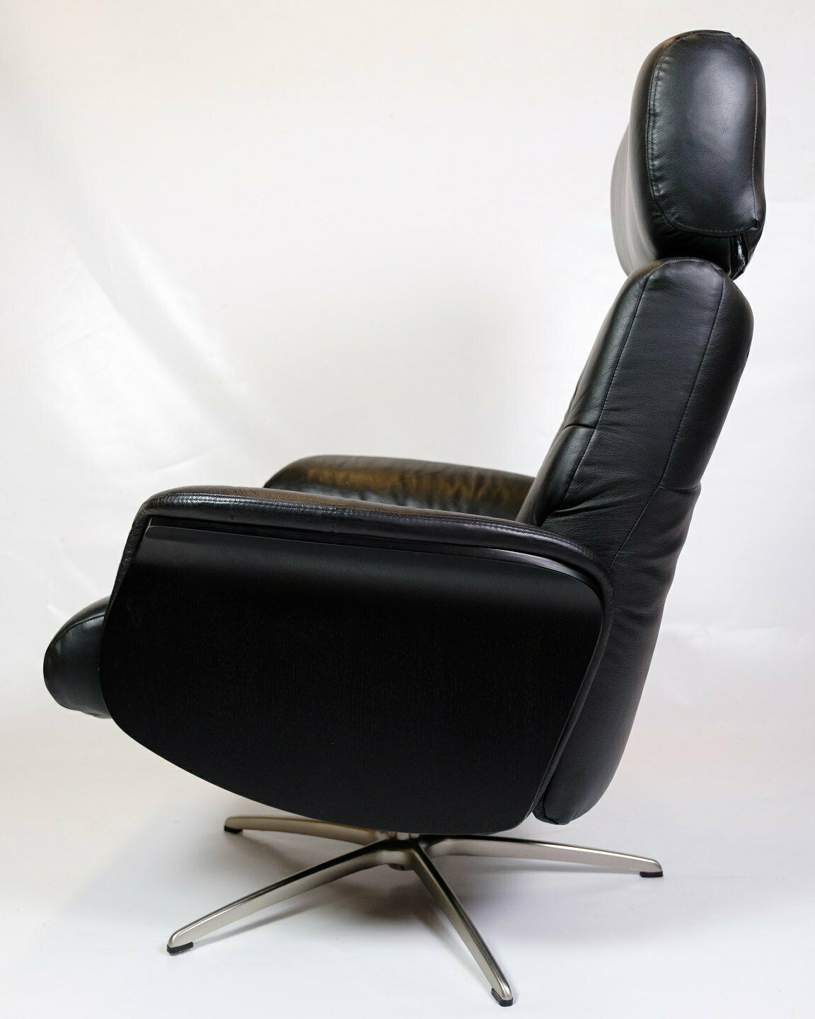 Lounge Chair In Black Leather With Aluminum Swivel From 1970s photo Furniture
