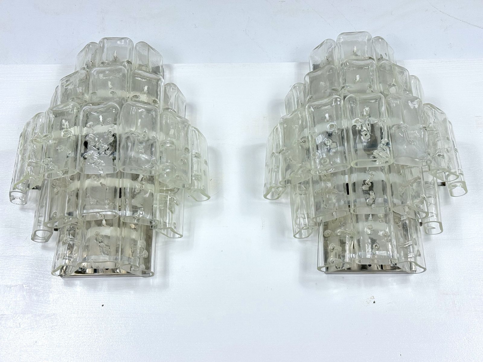 photo furniture Vistosi Manner, Pair Of Xl Clear Murano Glass Elements Sconces. Italy 1970s