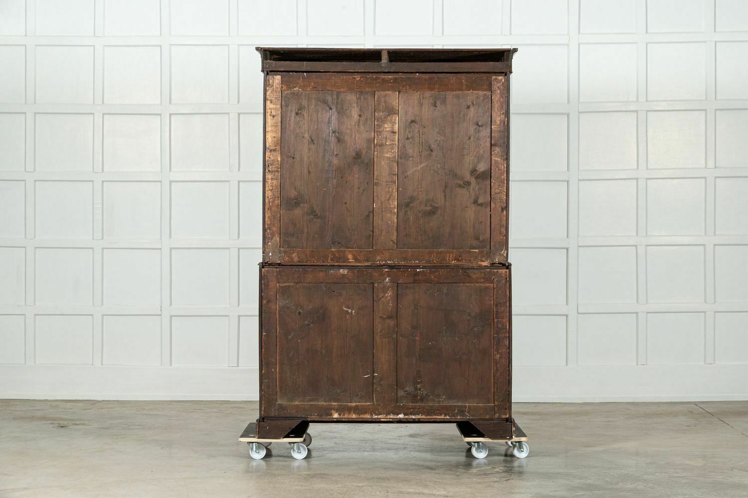 photo vinterior Large English Oak Tallboy Chest Drawers