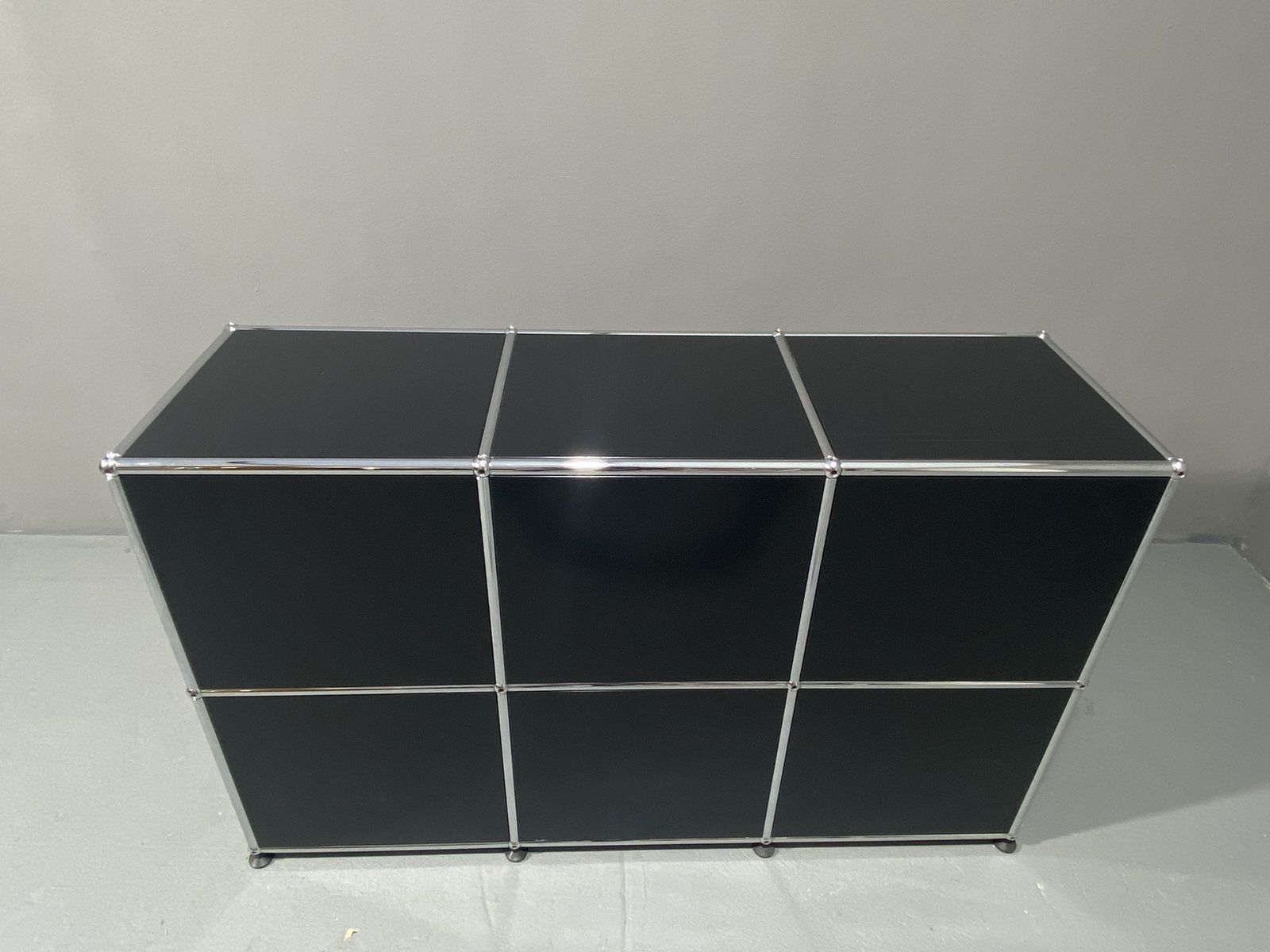 photo vinterior Black Metal Cabinet By Paul Schaerer And Fritz Haller For Usm, Switzerland, 1970´S