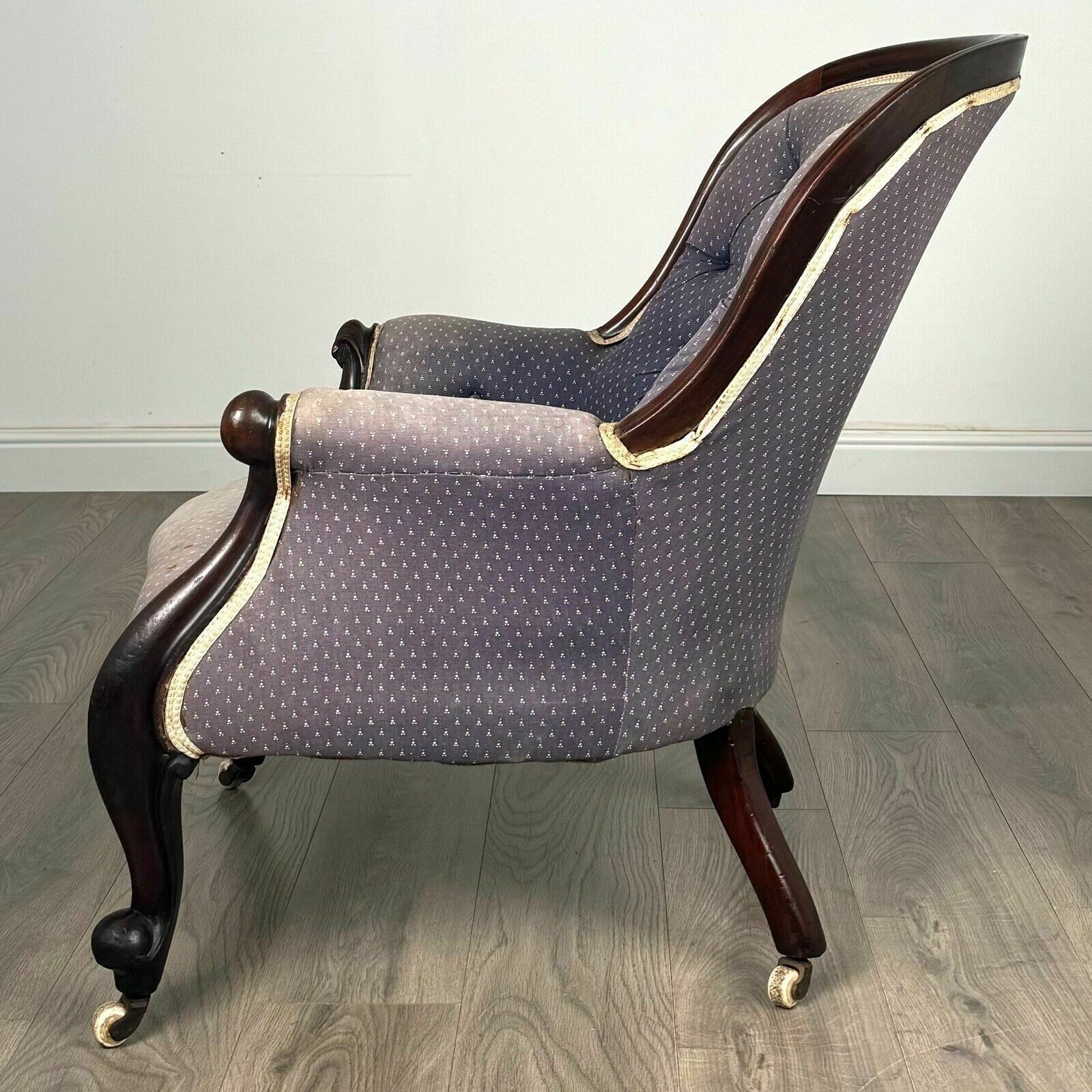 Antique 19th Century Button Back Armchair In Mahogany photo furniture
