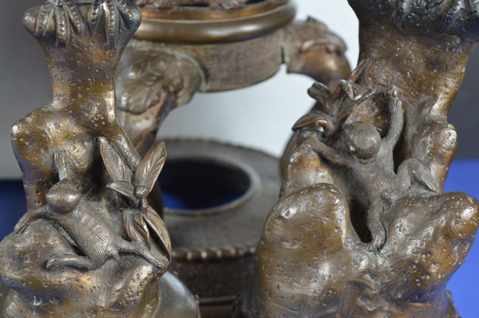 Pair Very Large (70cm) Mid 19th Century Japanese Bronze Incense Burners/Koro, C1850. photo vinterior