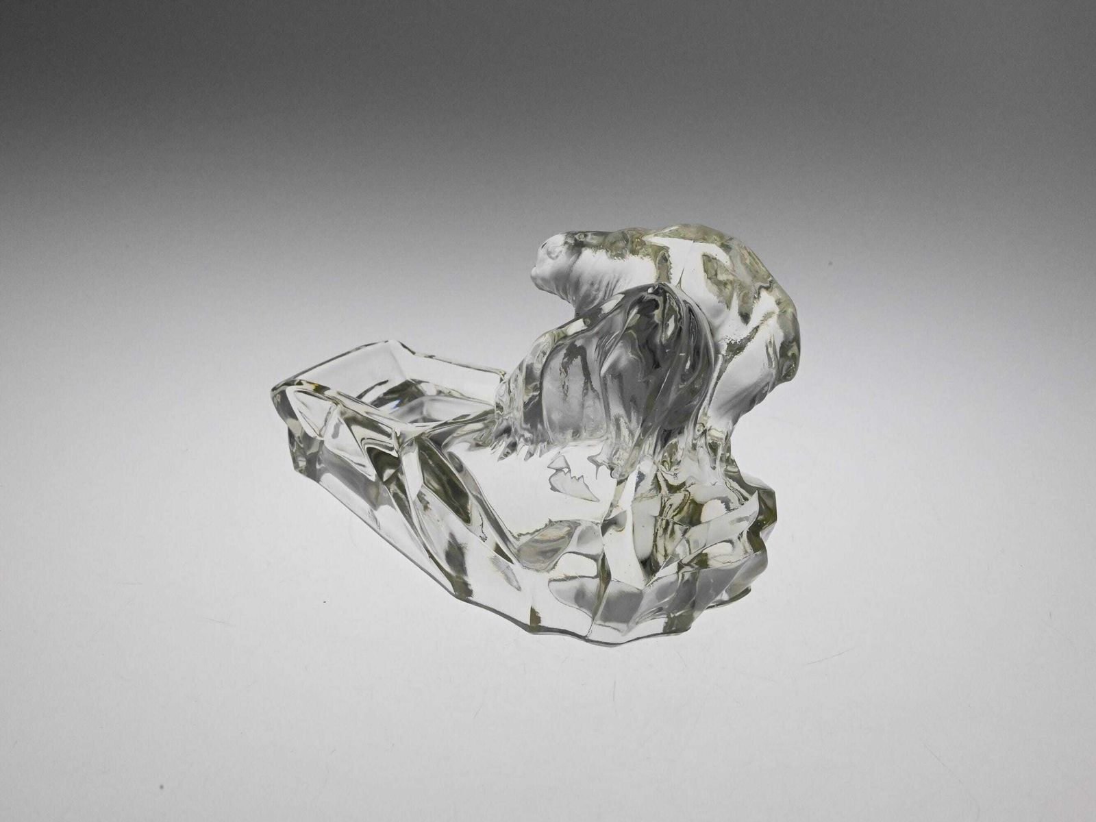 Karel Zentner, Polar Bear  Glass Bear Figurine, Bear Figurine, Bowl, Antique Glass Figurine, Vintage Glass Ashtray photo vinterior