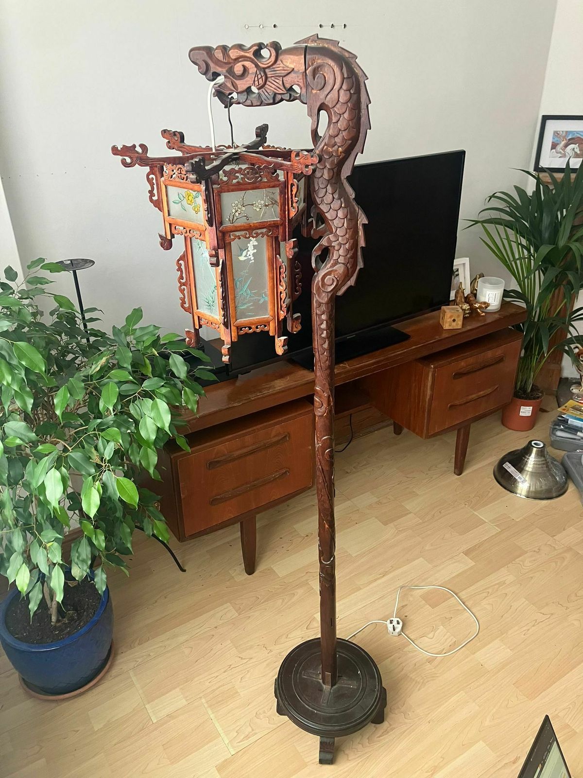 Chinese Lantern Chandelier In Wood And Decorated Glass, 1930s