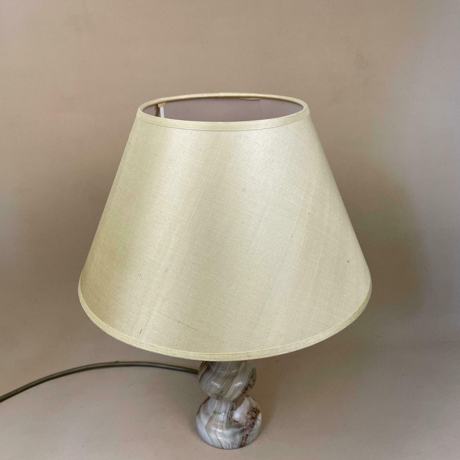Marble Lamp Light Bedside Side Table Desk Round Base Marbled Patterned Detail Vintage Pattern White Stone Pillar Lampshade Antique photo Lighting