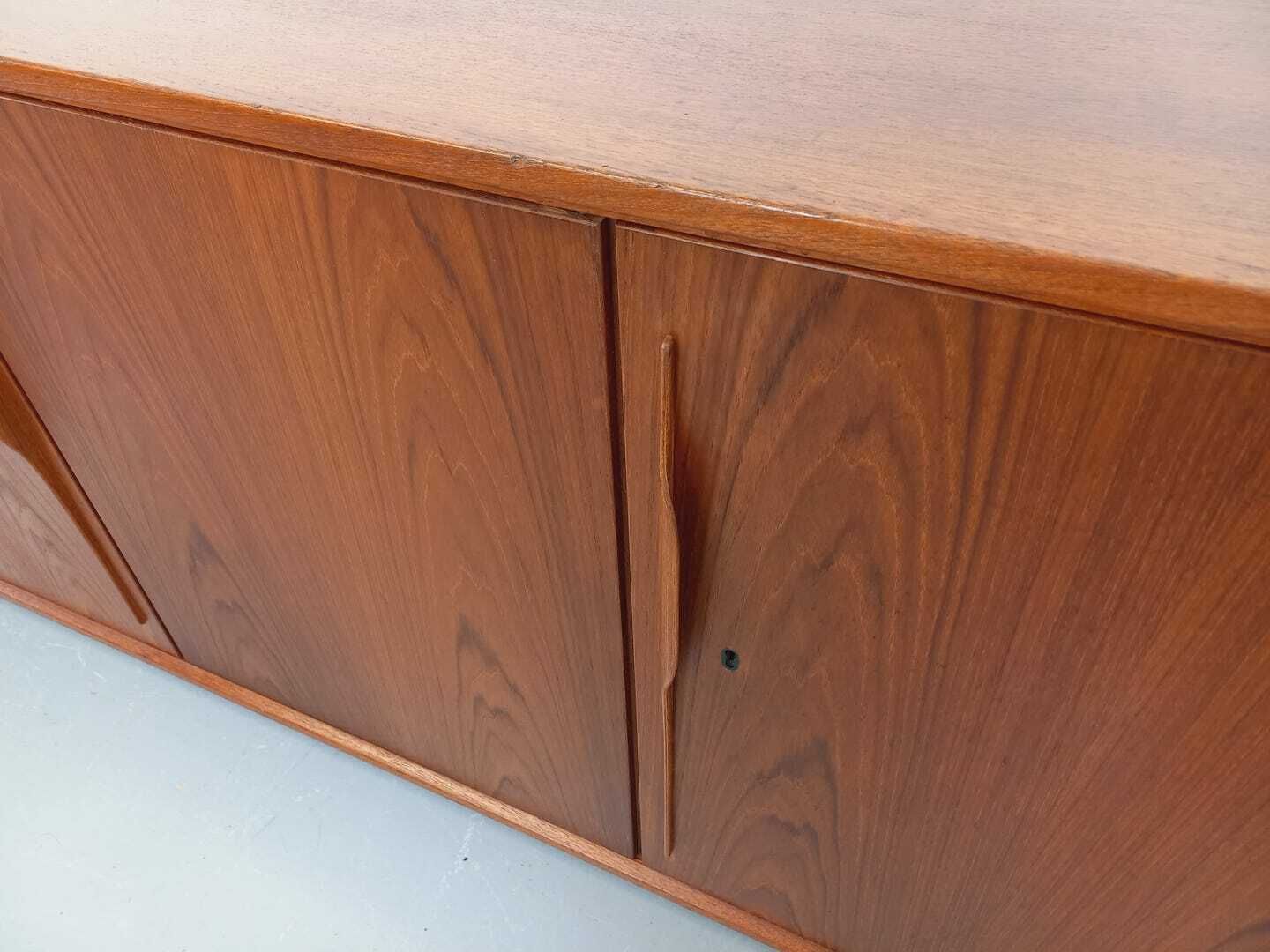 photo vinterior Enfilade scandinave Swiss Teak en teck