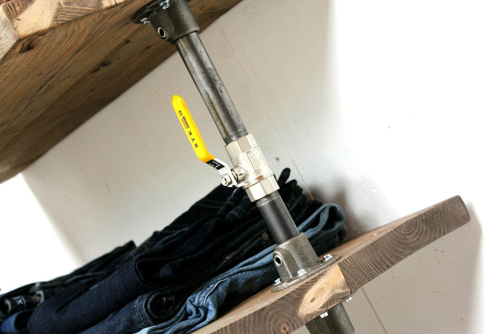 Max Industrial Reclaimed Scaffold Board And Dark Steel Pipe Clothes Hanging And Dressing Room Shelving Unit With Storage Drawers photo Furniture